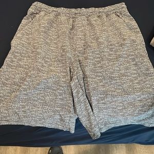 Lululemon pace breakers 9” lined